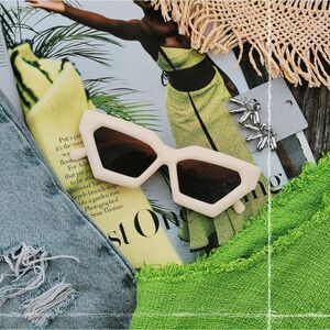 🆕️Summer Faves Edit// Off white cat eye Sunglasses